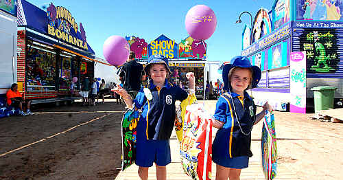 Gympie South prep students Midajah Hogan and Sharleese Simpson. Gympie South prep students Midajah Hogan and Sharleese Simpson.